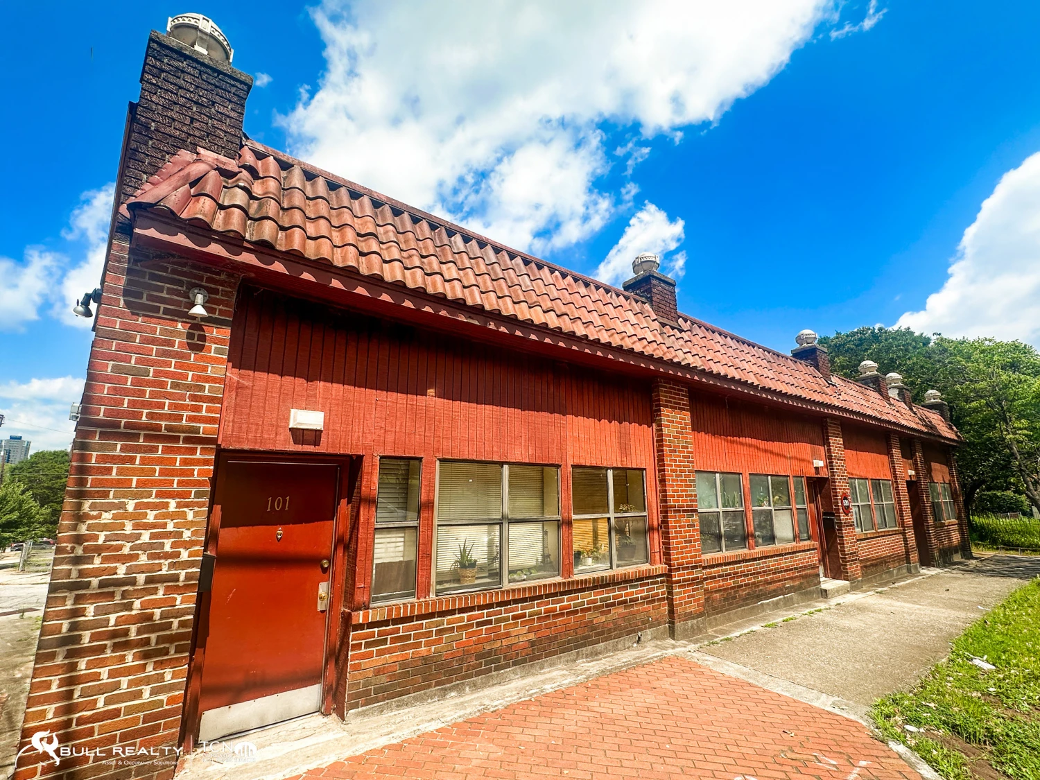 Unique Triplex in O4W Neighborhood (Atlanta)