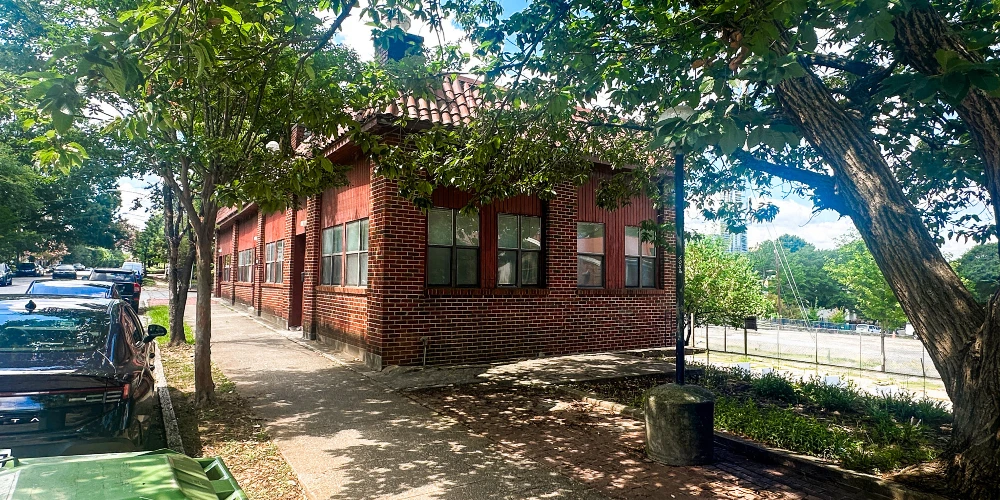 Unique Triplex in O4W Neighborhood (Atlanta)