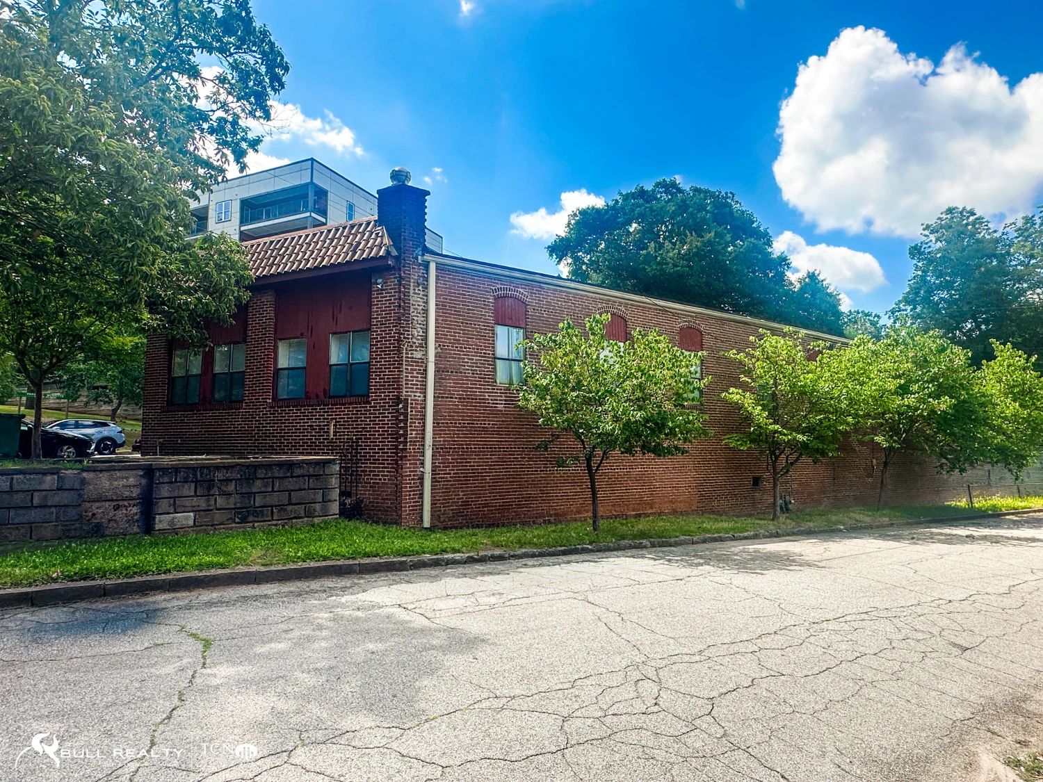 Unique Triplex in O4W Neighborhood (Atlanta)