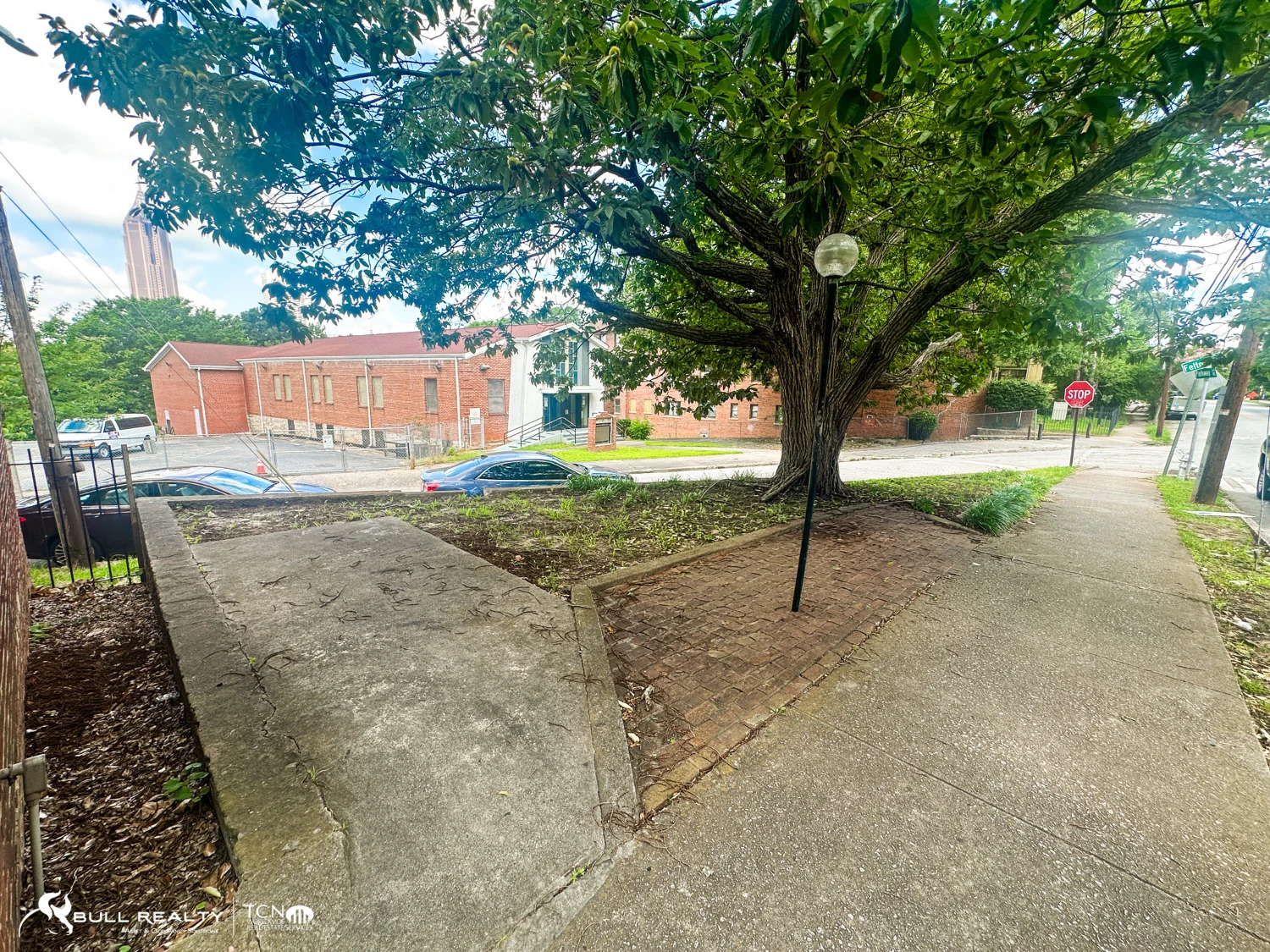 Unique Triplex in O4W Neighborhood (Atlanta)