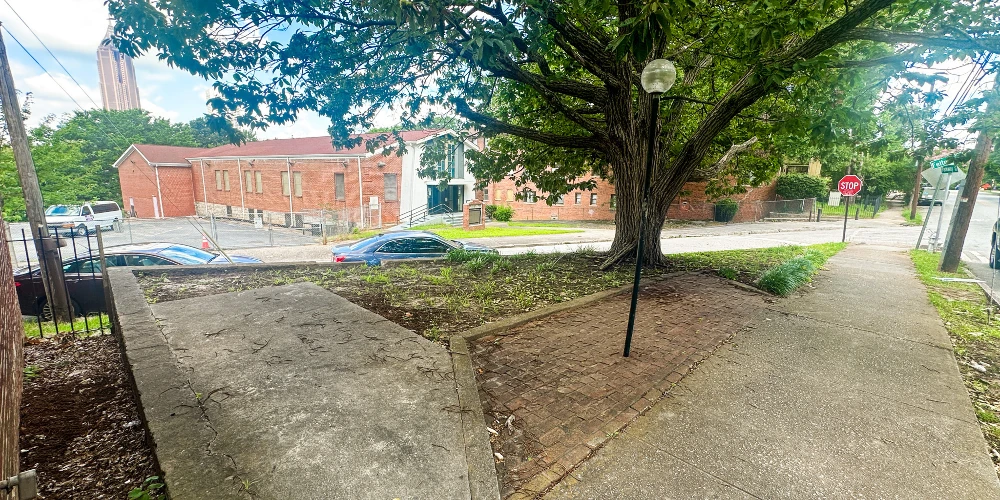 Unique Triplex in O4W Neighborhood (Atlanta)