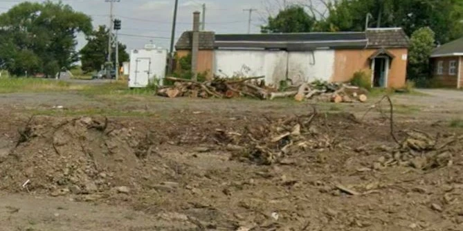 11 Felton St - 1.6+/- up to 2.5+/- Acres