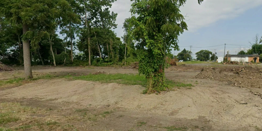 11 Felton St - 1.6+/- up to 2.5+/- Acres