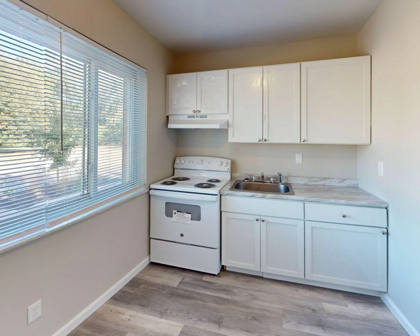 2 Bruce Drive, Florissant, MO for sale