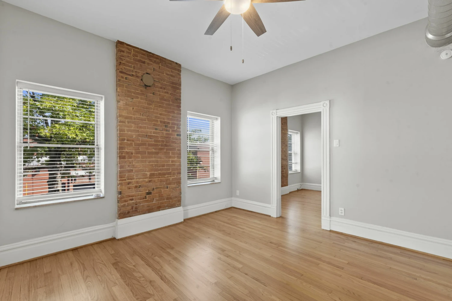 2700 Macklind Ave, Saint Louis, MO for sale