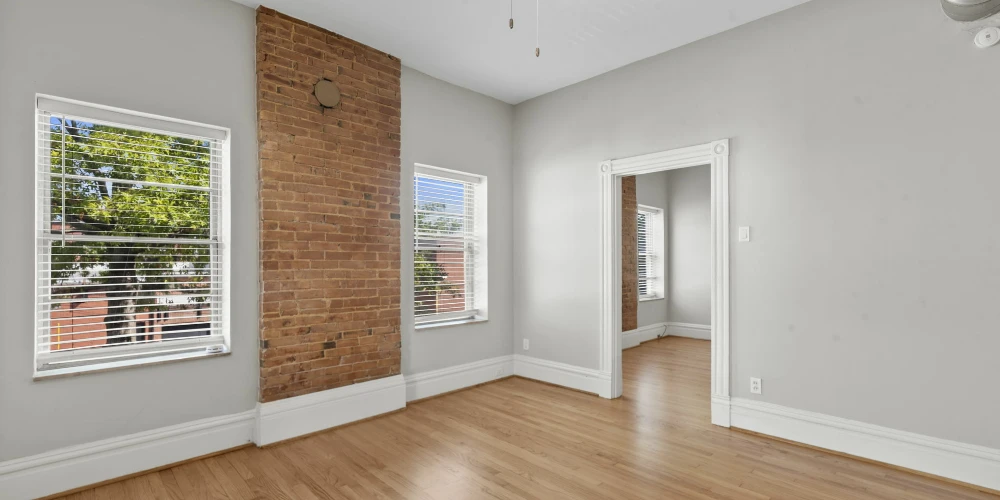 2700 Macklind Ave, Saint Louis, MO for sale
