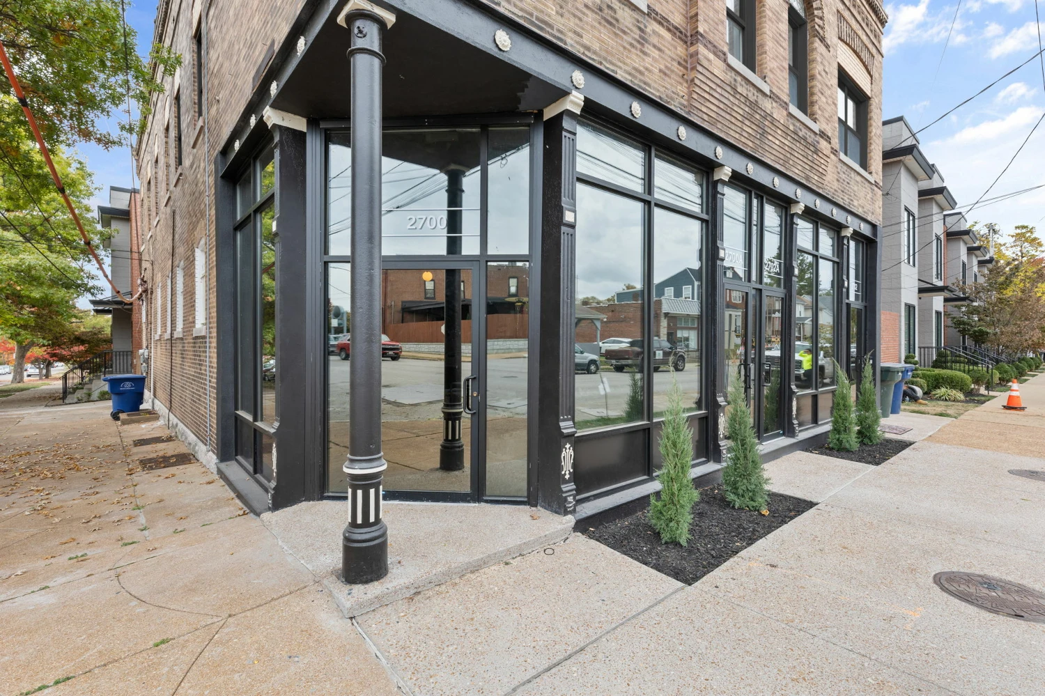 2700 Macklind Ave, Saint Louis, MO for sale