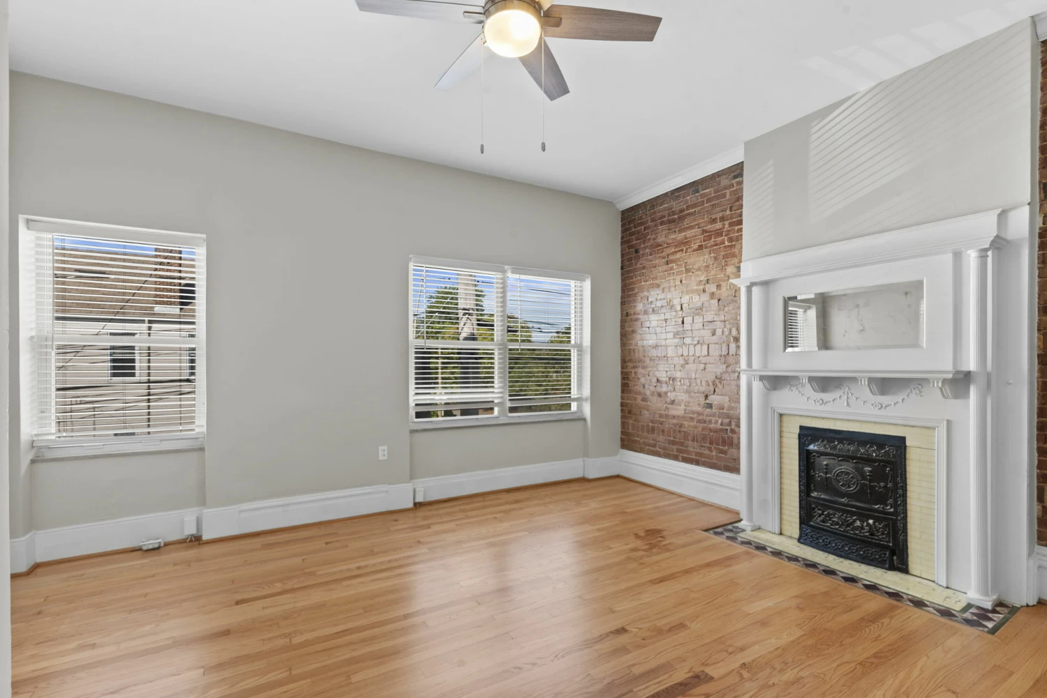 2700 Macklind Ave, Saint Louis, MO for sale