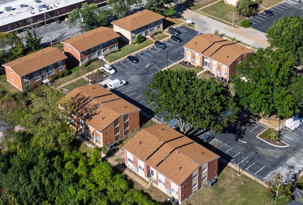 32 Units In Florissant 4-16 Bruce Dr. 