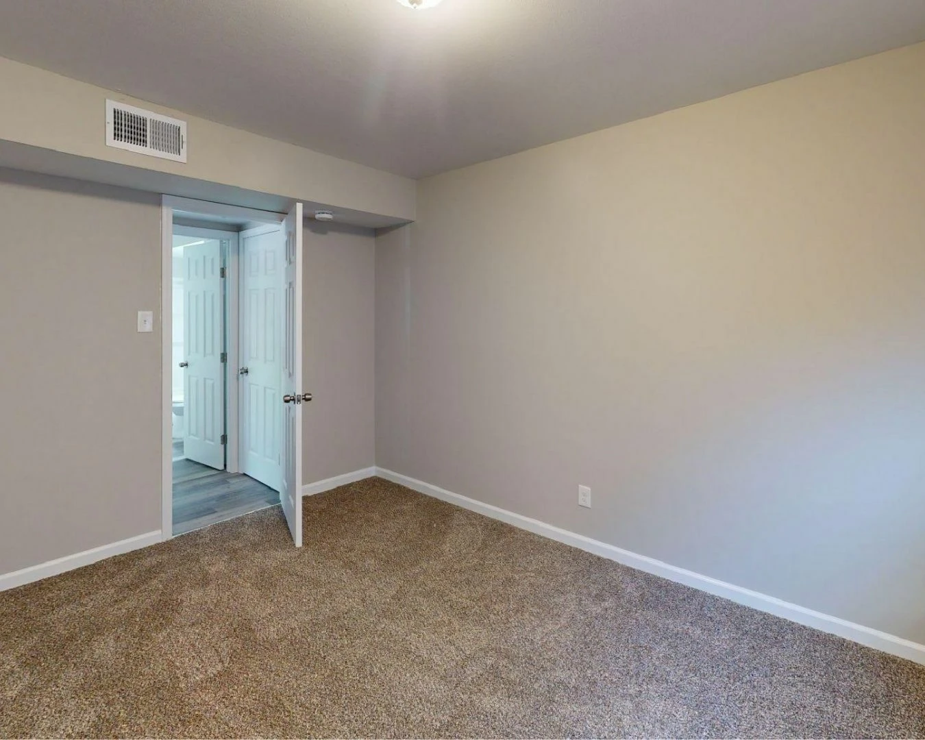 32 Units In Florissant 4-16 Bruce Dr. 