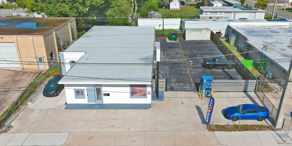 411 Clearlake Rd