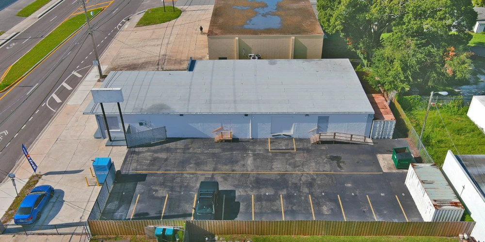 411 Clearlake Rd