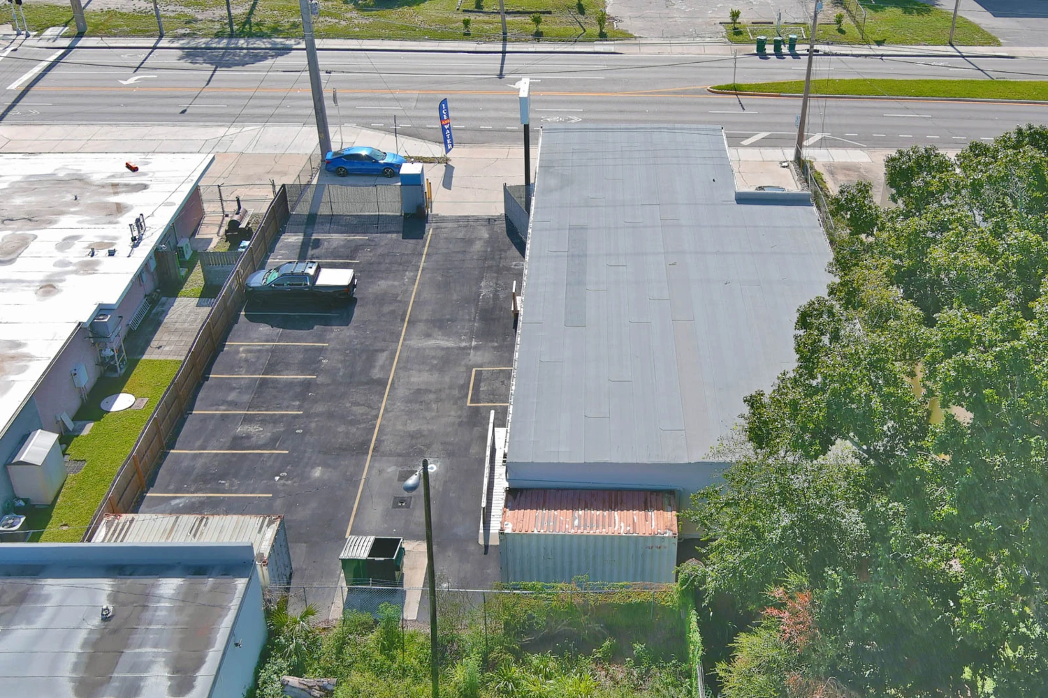 411 Clearlake Rd
