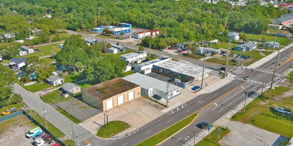 411 Clearlake Rd