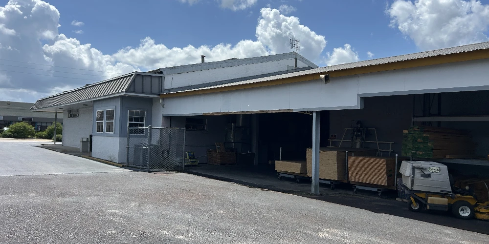 Materials/Lumber Facility on 5.6 Acres