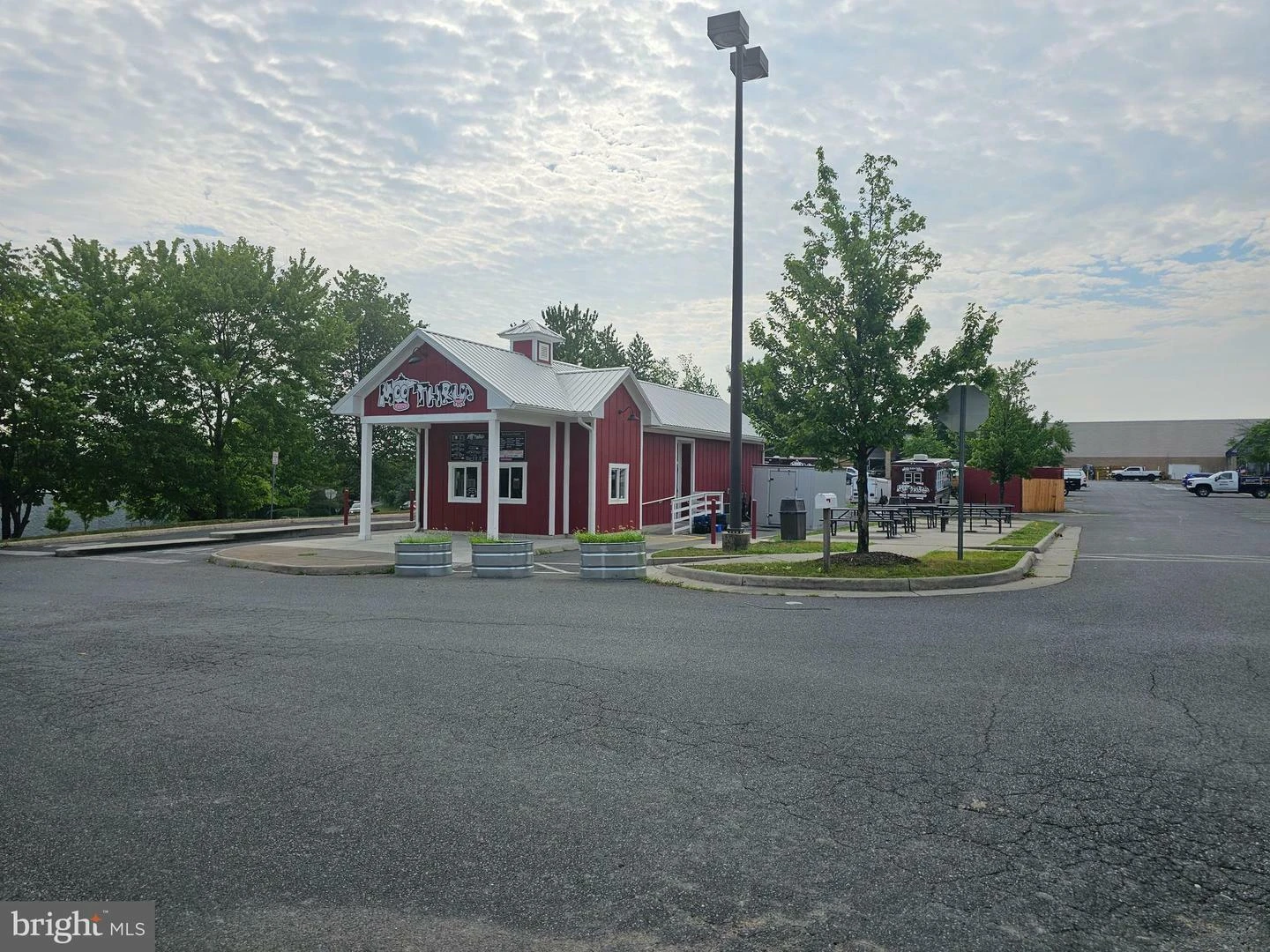Prime Commercial Outparcel Amid National Retailers and Restaurants