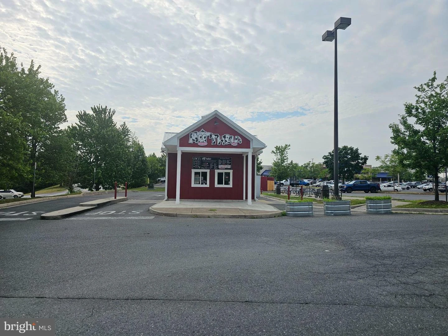 Prime Commercial Outparcel Amid National Retailers and Restaurants