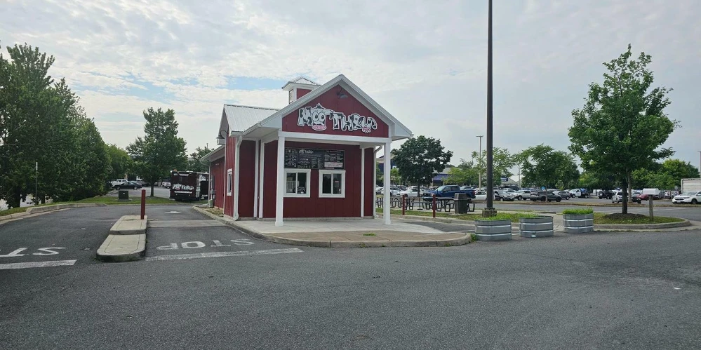 Prime Commercial Outparcel Amid National Retailers and Restaurants