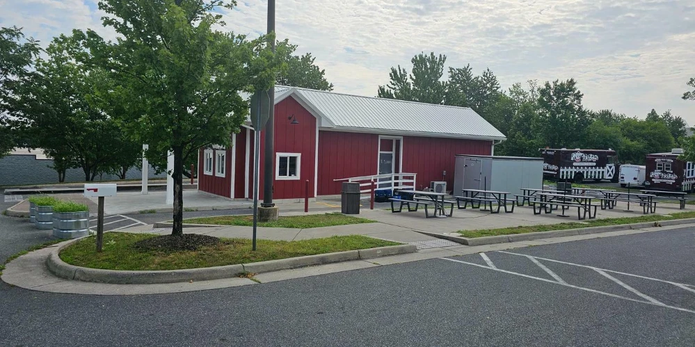 Prime Commercial Outparcel Amid National Retailers and Restaurants