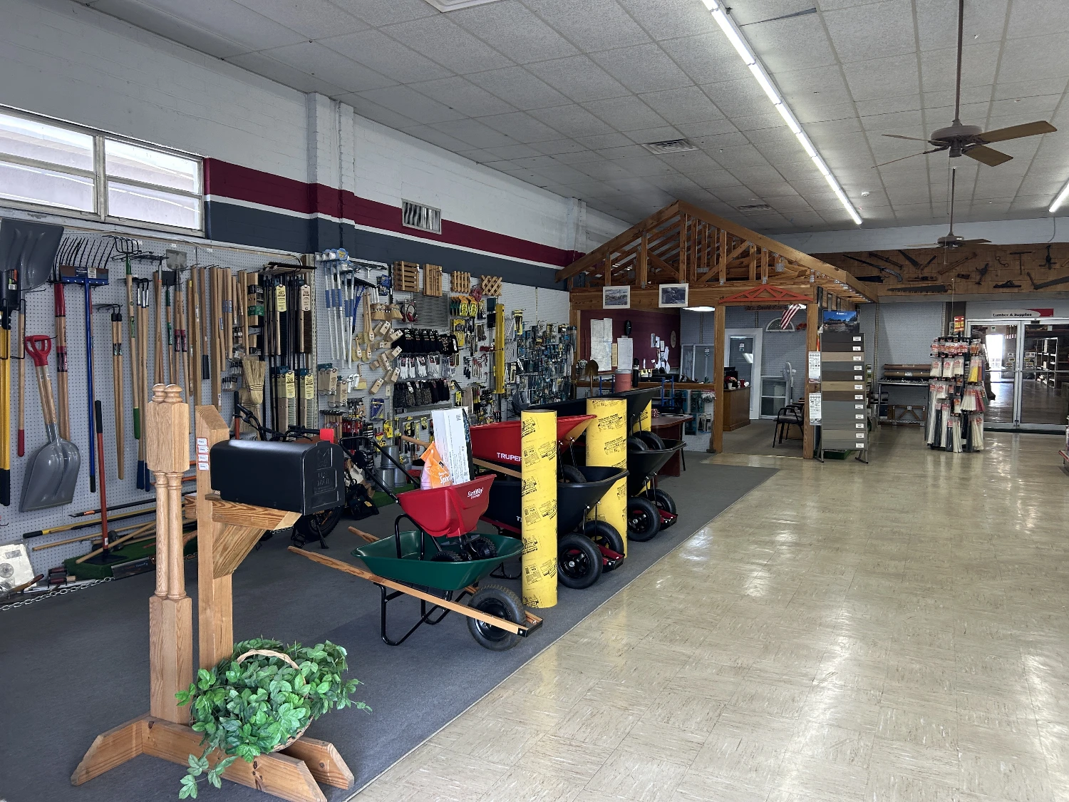 Materials/Lumber Facility on 5.6 Acres