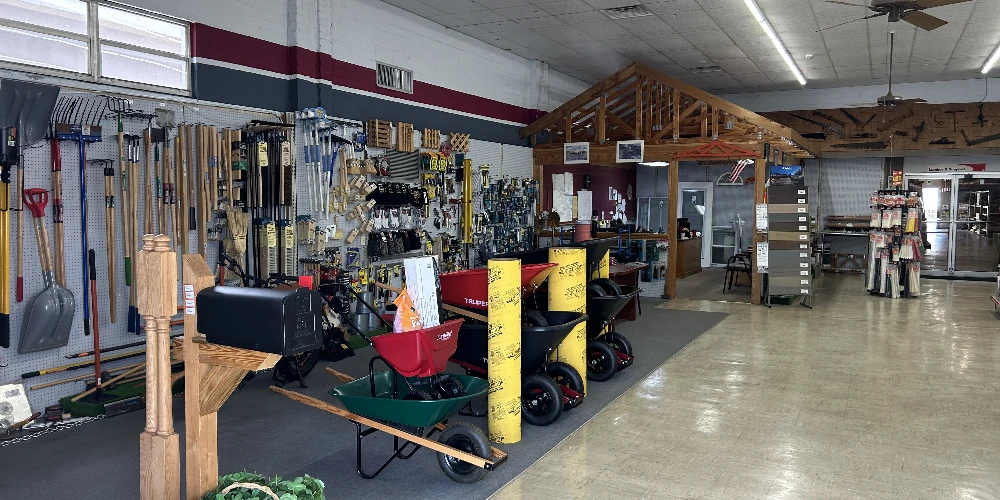 Materials/Lumber Facility on 5.6 Acres