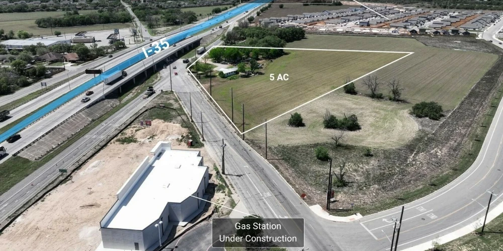 Hard Corner | I-35 Frontage Road at Somerset Road