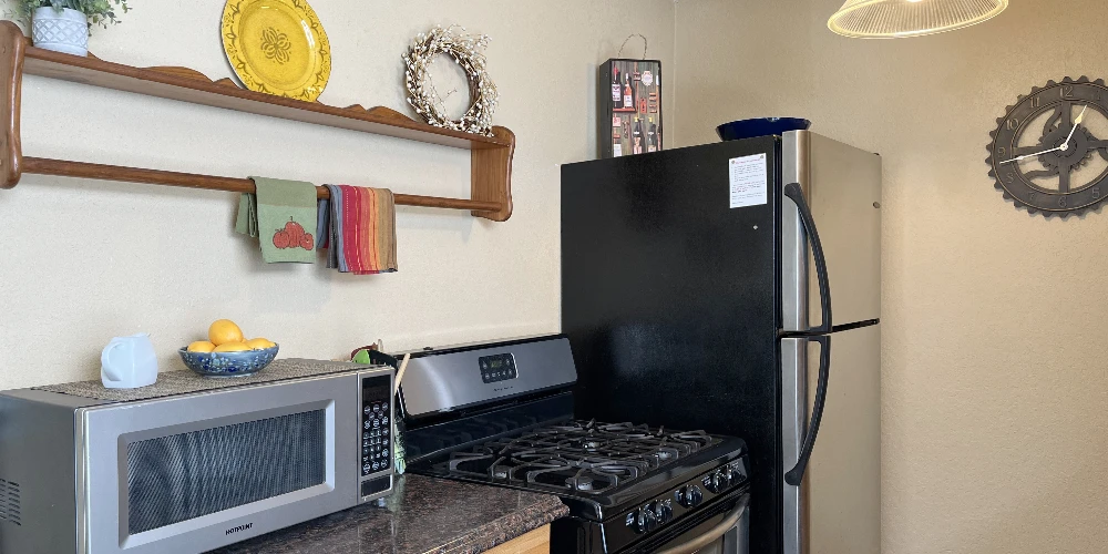 Victorian Oaks Apartments — 8-Unit Fully Furnished Multifamily | All Utilities Included | Bulverde, TX