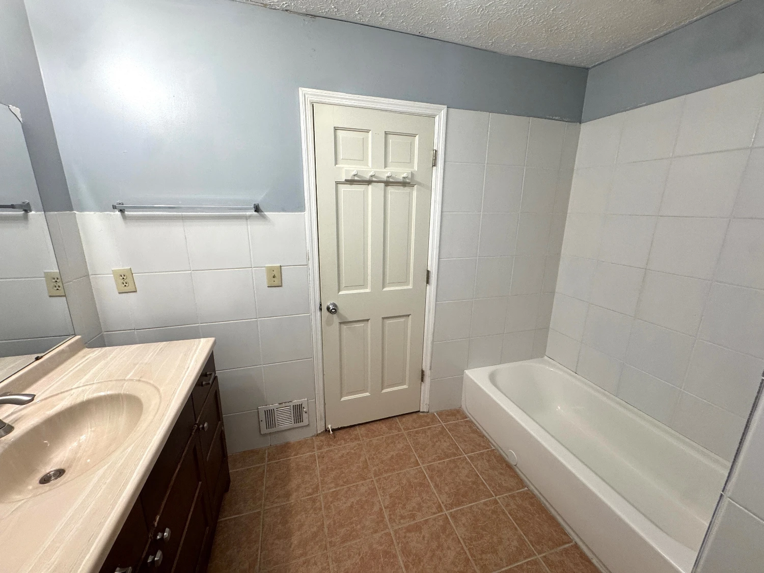 2662 Thompson Mill Rd, Buford, GA for sale