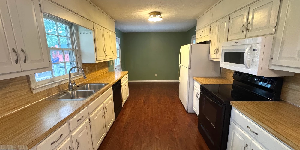 2662 Thompson Mill Rd, Buford, GA for sale