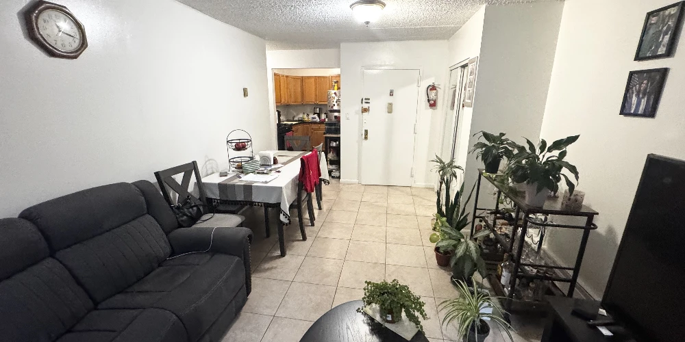 5 Family with 2 Car Garage 
