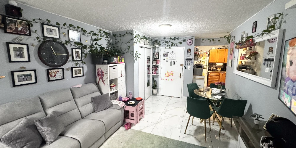 5 Family with 2 Car Garage 