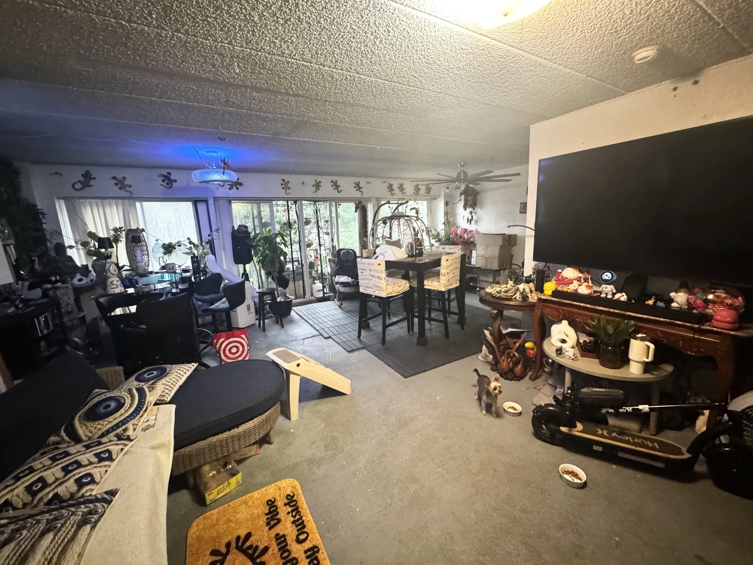 5 Family with 2 Car Garage