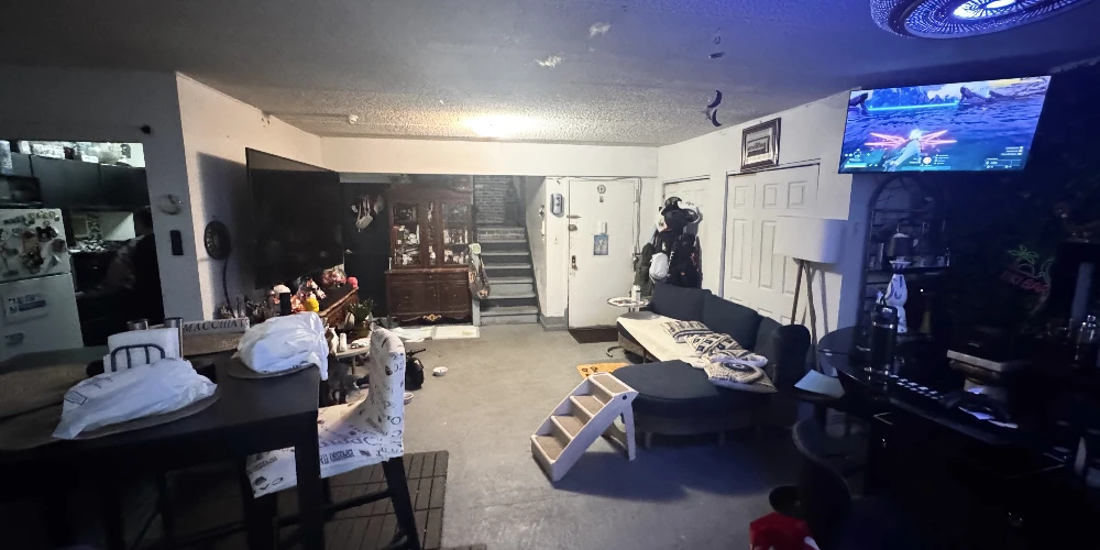 5 Family with 2 Car Garage 