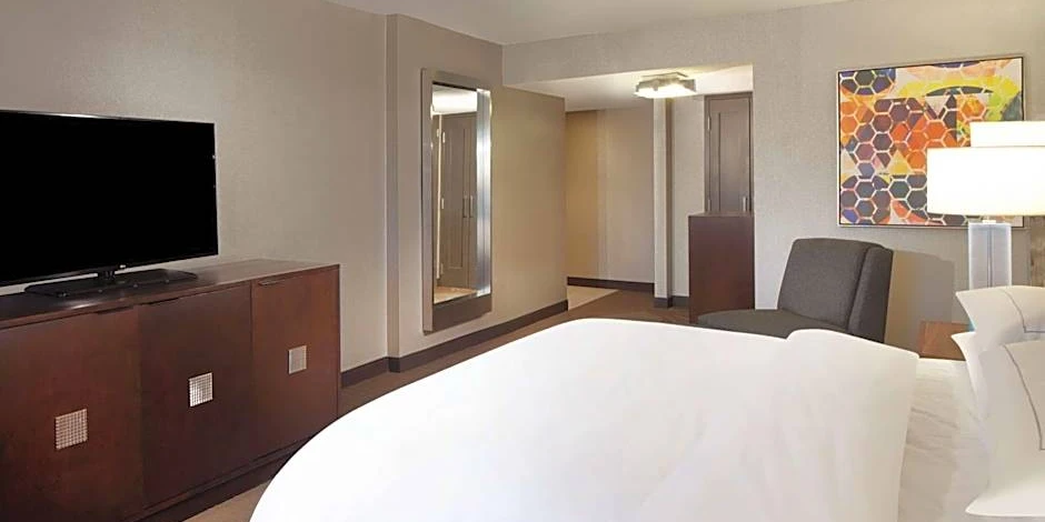 Institutional Sale | Hilton/Hampton Inn Dual Brand Parsippany