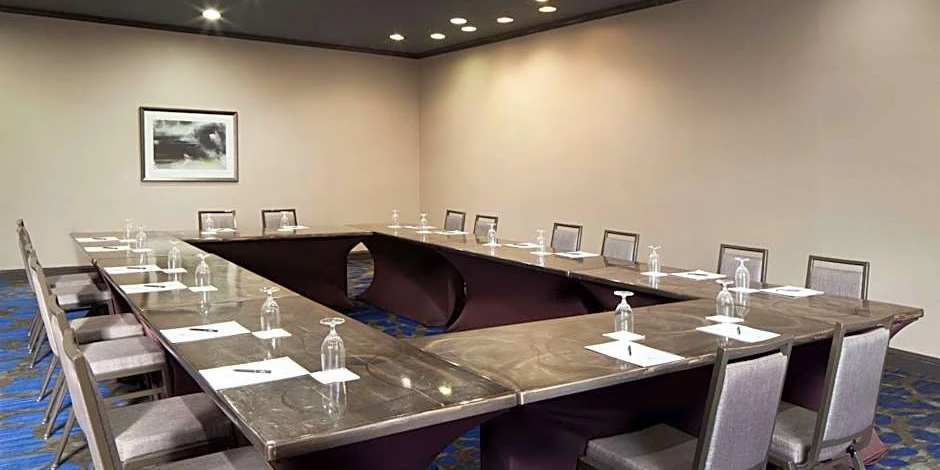 Institutional Sale | Hilton/Hampton Inn Dual Brand Parsippany