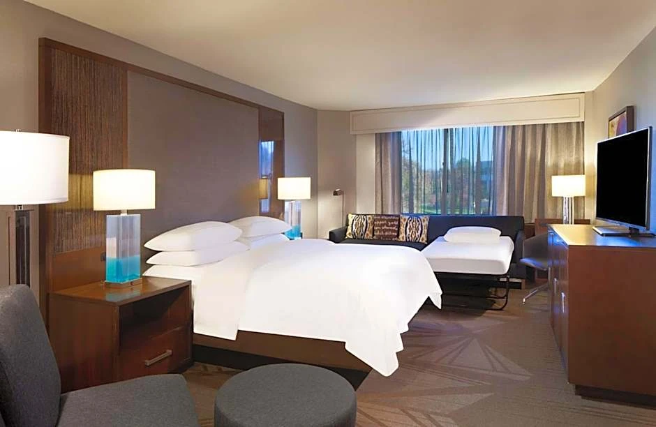 Institutional Sale | Hilton/Hampton Inn Dual Brand Parsippany