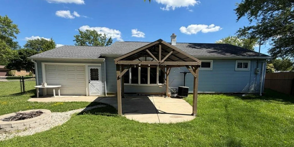 22 Castle Ct - 3 Bedroom/1 Bath Ranch style Home