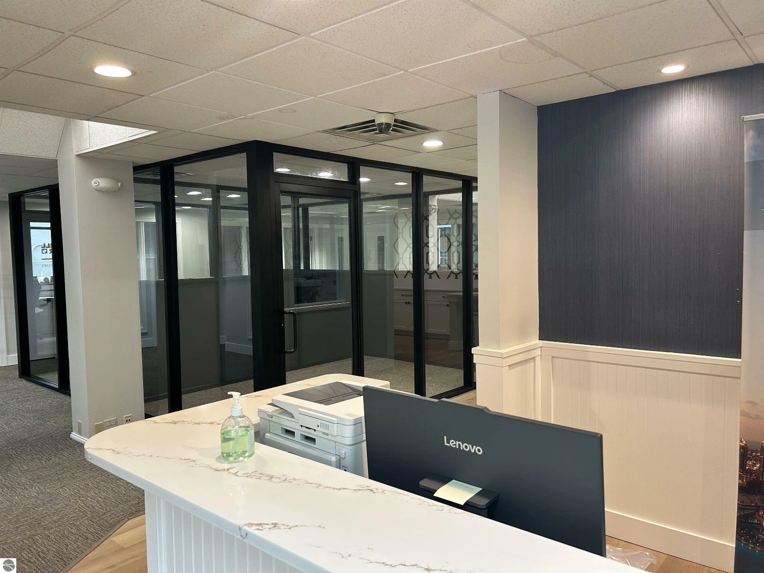 PRIME MULTIUSER OFFICE BUILDING & DOWNTOWN DEVELOPMENT SITE