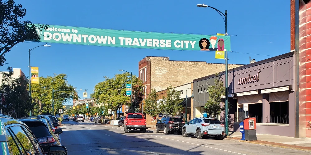 PRIME MULTIUSER OFFICE BUILDING & DOWNTOWN DEVELOPMENT SITE