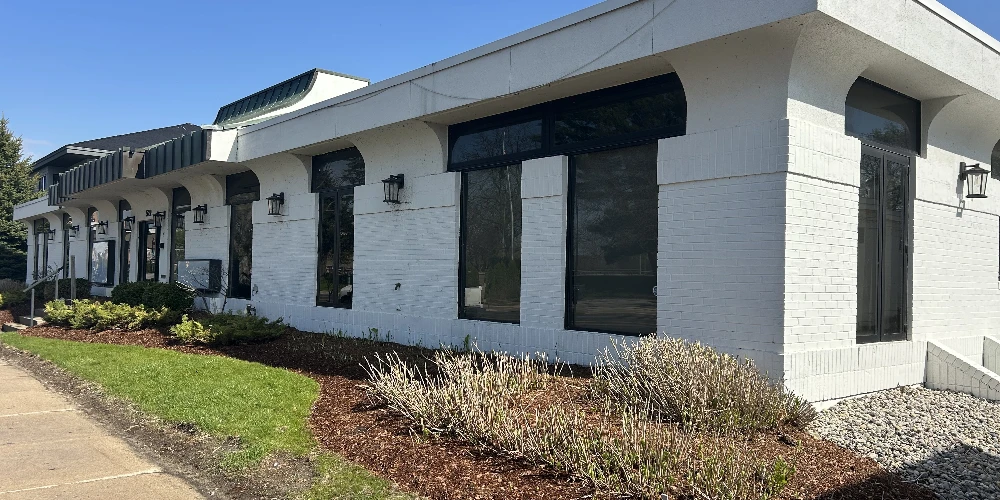 PRIME MULTIUSER OFFICE BUILDING & DOWNTOWN DEVELOPMENT SITE