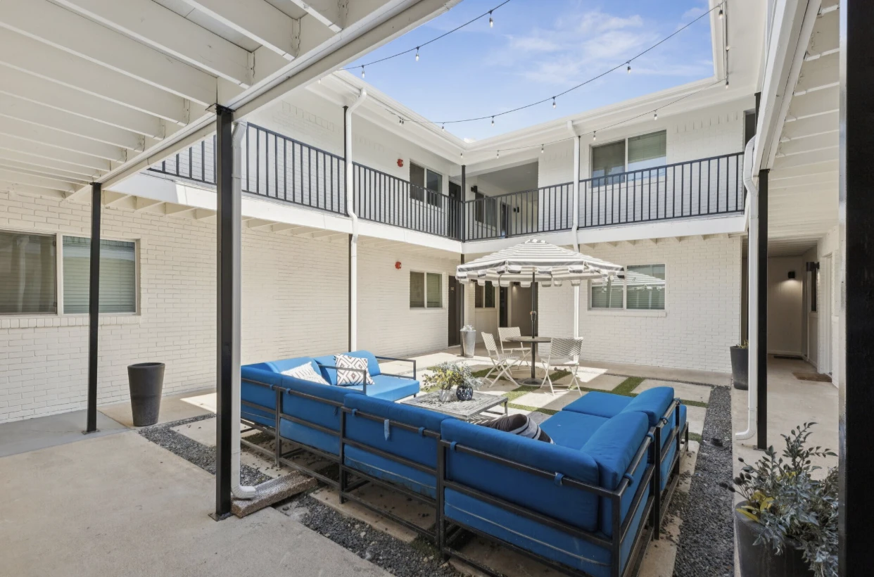 The Courtyards on Bryan