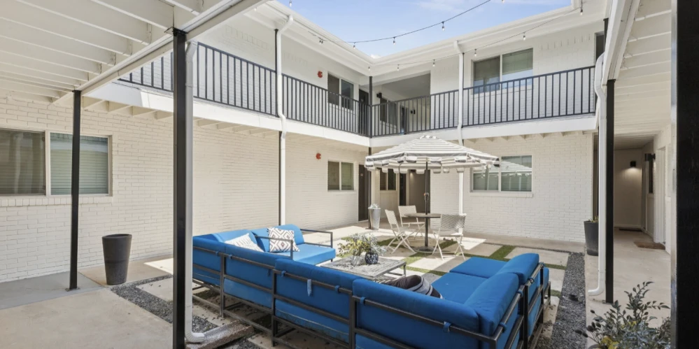 The Courtyards on Bryan