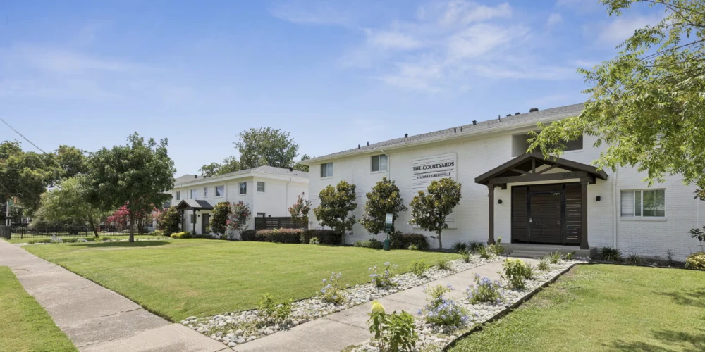 The Courtyards on Bryan