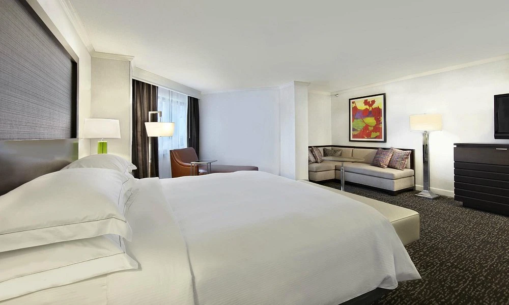 Institutional Sale | Hilton Minneapolis St. Paul Airport