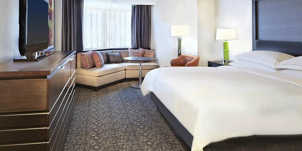 Institutional Sale | Hilton Minneapolis St. Paul Airport