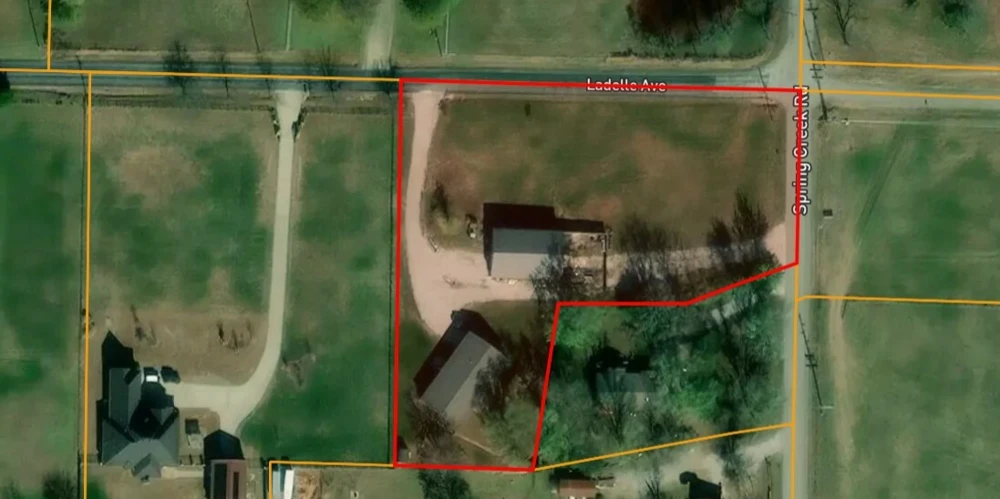 1.97 ACRES IN LOWELL, AR WITH SHOP AND HOME