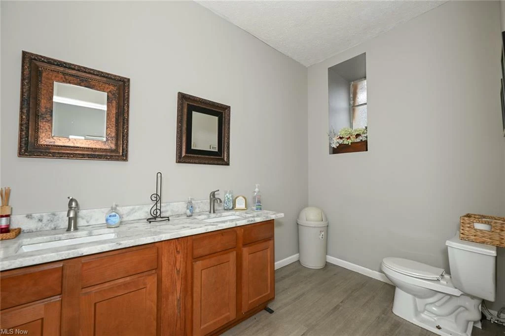 1310 Colorado Ave, Lorain, OH for sale