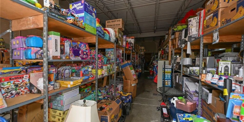 1310 Colorado Ave, Lorain, OH for sale