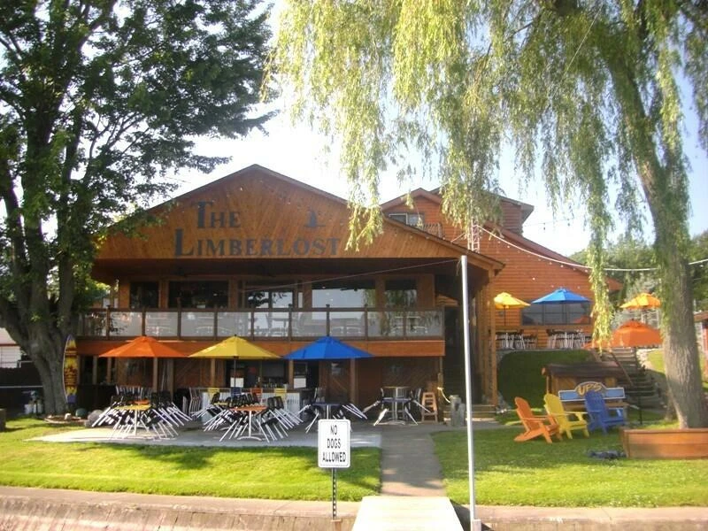 Iconic Limberlost Lounge & Restaurant on Houghton Lake
