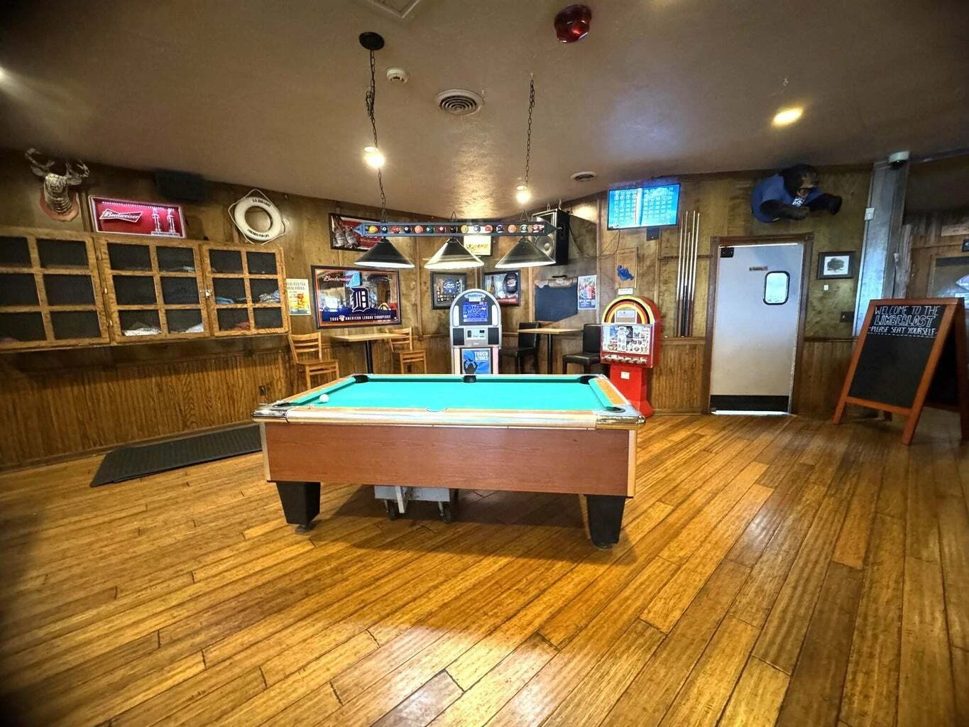 Iconic Limberlost Lounge & Restaurant on Houghton Lake